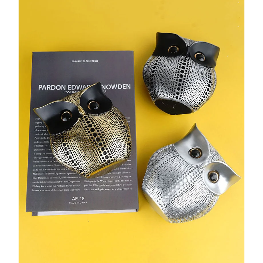 Black gold resin owl statue - modern perforated design