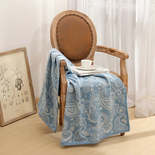 Blue Luxurious Paisley Jacquard Throw Blanket - Soft Wool