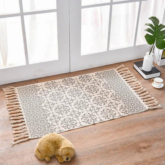 Bohemian Cotton Area Rug with Tassels - Geometric Pattern