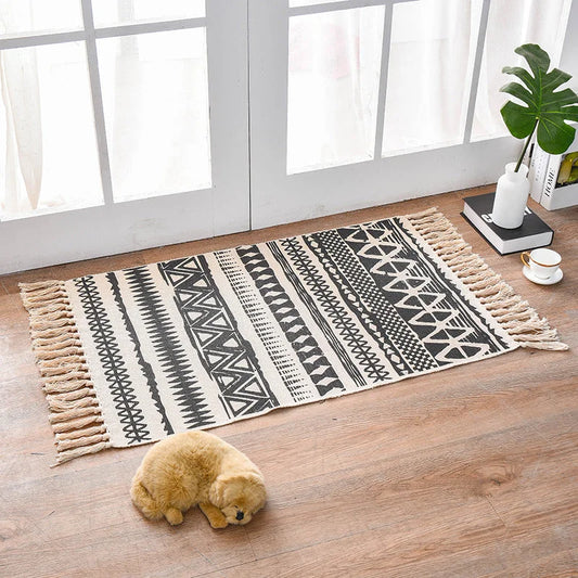 Bohemian Cotton Area Rug with Tassels - Geometric Pattern