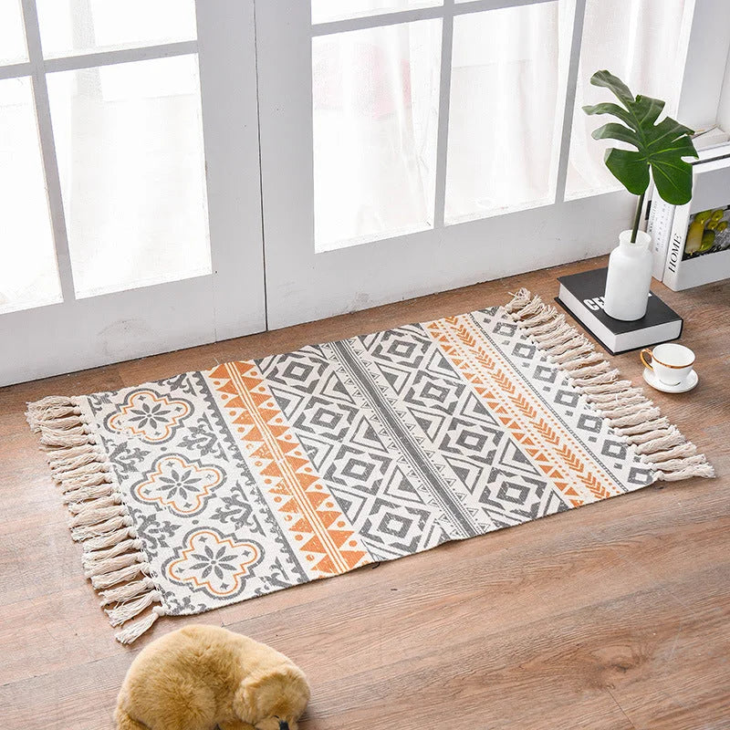 Bohemian Cotton Area Rug with Tassels - Geometric Pattern