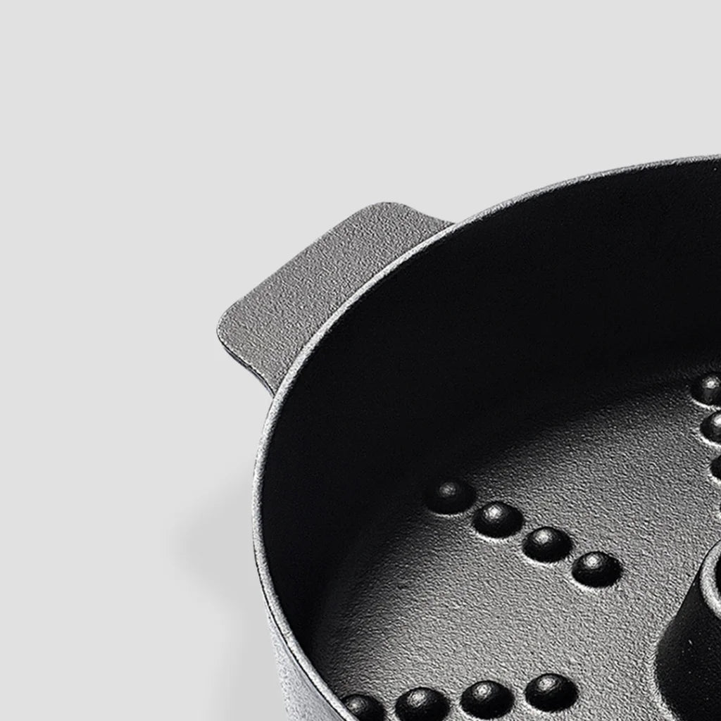 Cast Iron Dutch Oven Premium 28cm Pre-Seasoned Pot with Lid