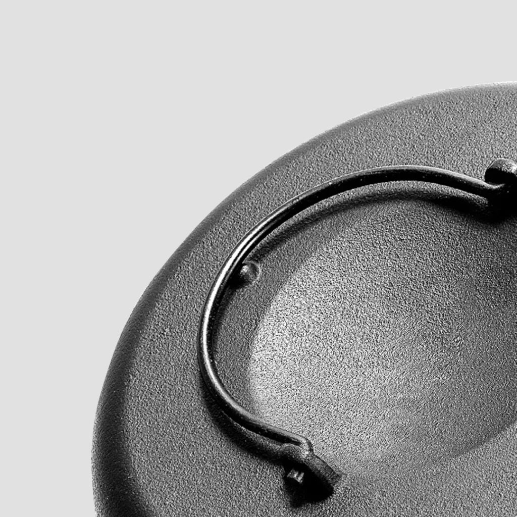 Cast Iron Dutch Oven Premium 28cm Pre-Seasoned Pot with Lid