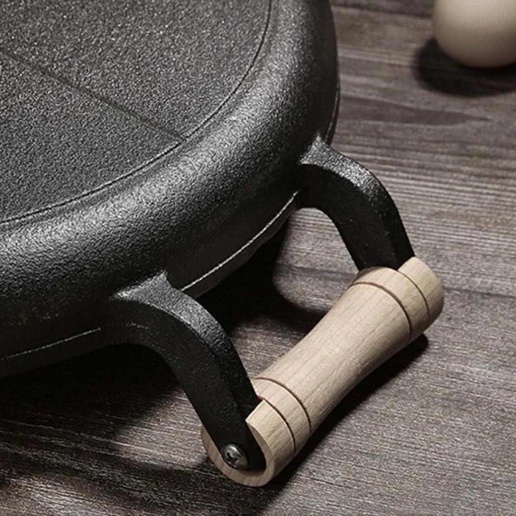 Cast Iron Fry Pan Premium 35cm Steak Sizzle Fry Skillet with Wooden Handle (No Lid)