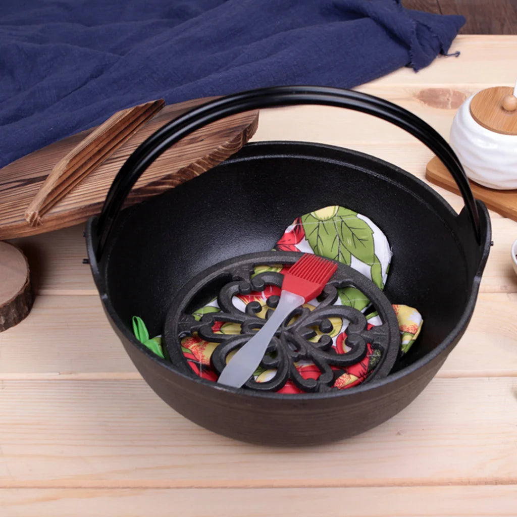 Cast Iron Japanese Sukiyaki Hot Pot Premium 29cm Tetsu Nabe Shabu with Wooden Lid