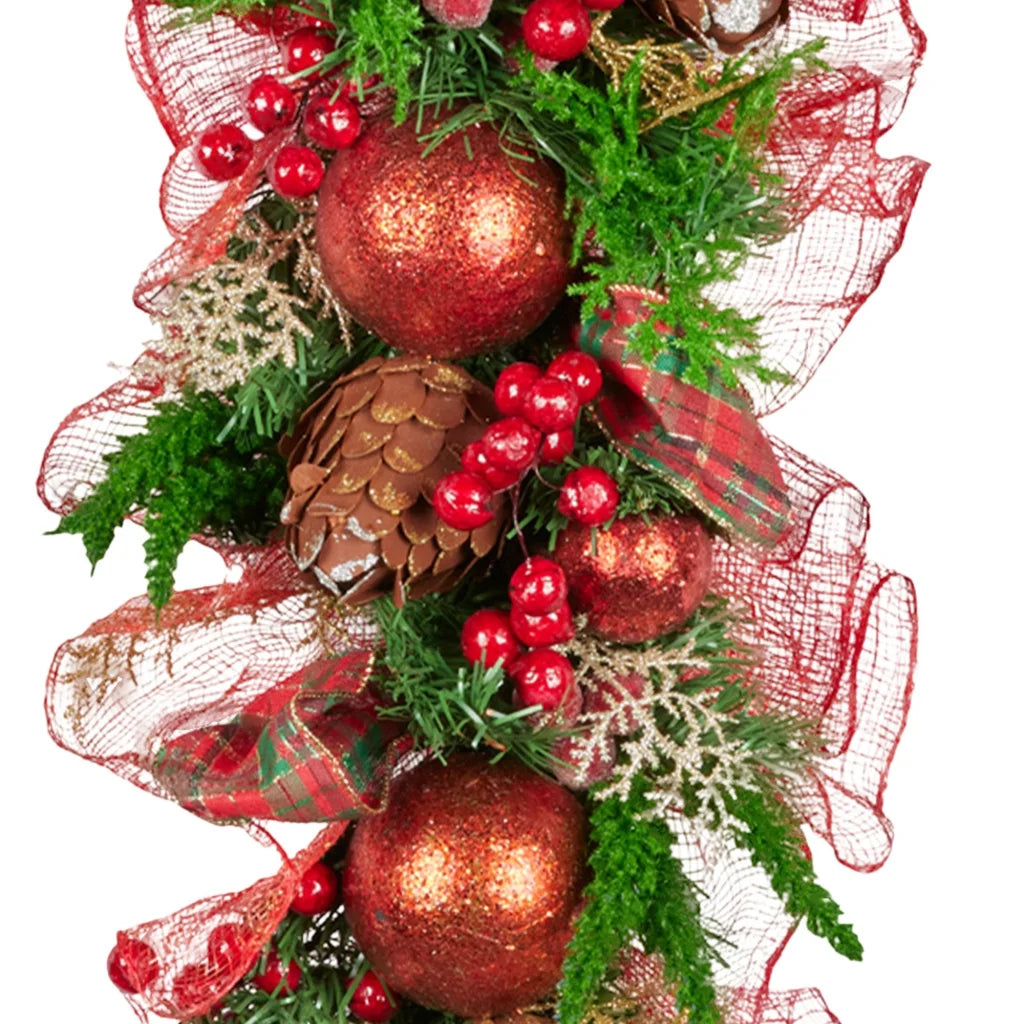 Christabelle 1m Christmas Garland with Red Berries & Pine
