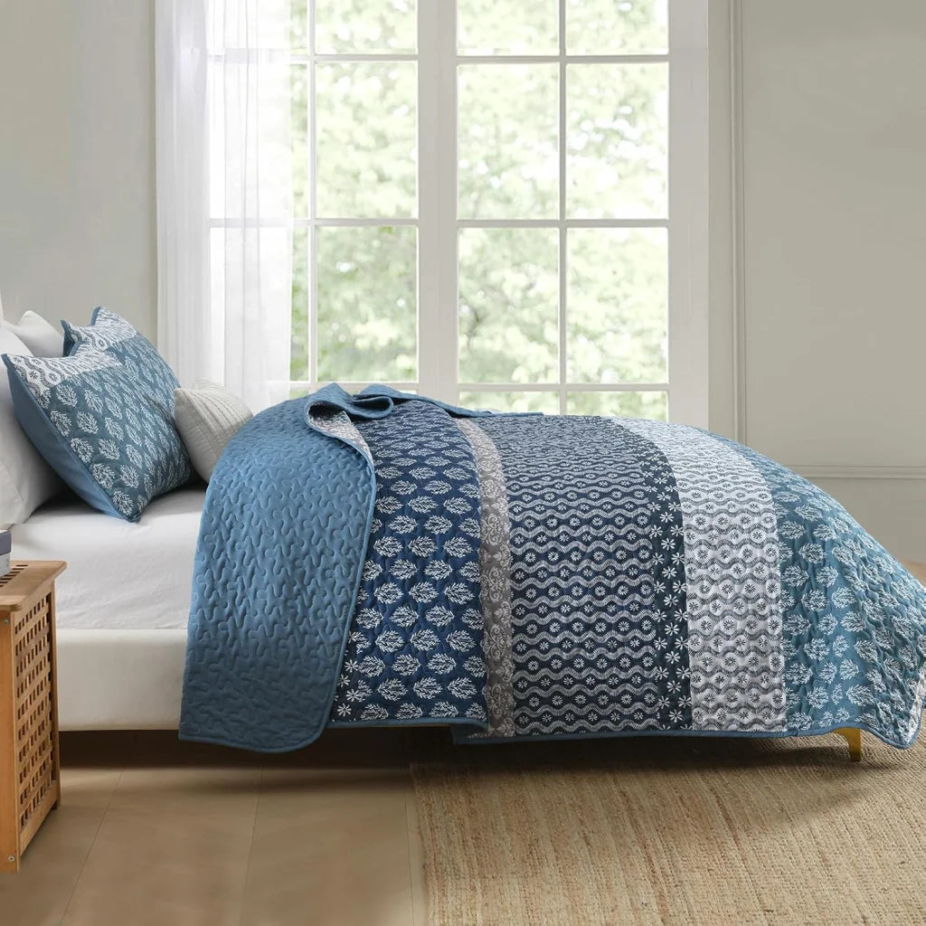 Classic Hydrangea Soft Quilted 3 Pc Bedspread & Pillow