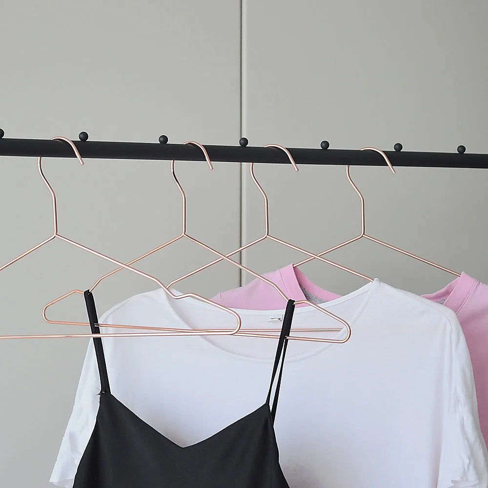 Coat hangers adult with rose wire clothes suits