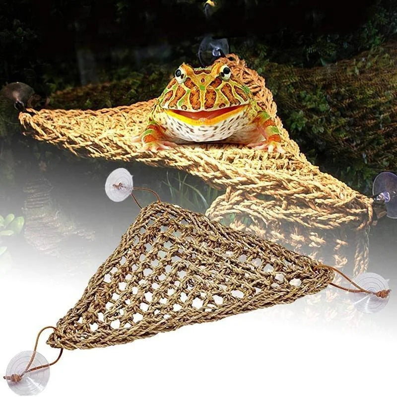 Comfortable and Natural Straw Reptile Bed Hammock