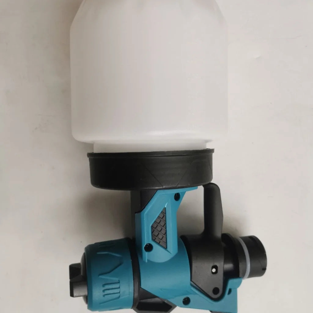 Spray gun with tabletop context and item shape