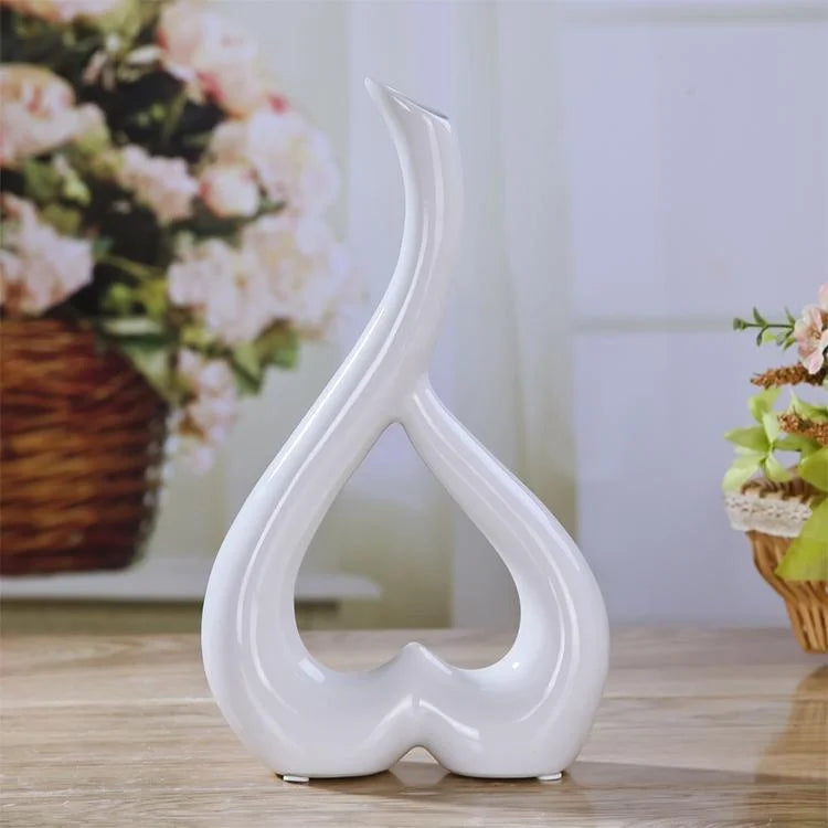 Creative Heart-shaped Ceramic Flower Vase for Home Office