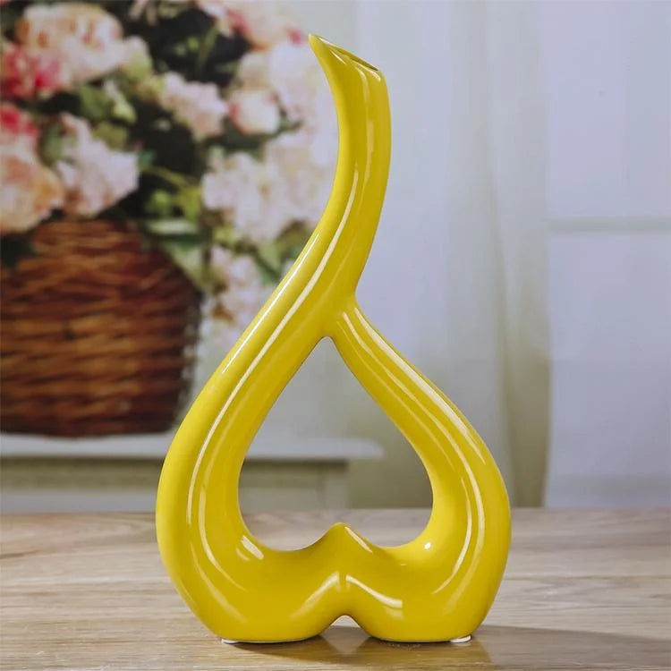 Creative Heart-shaped Ceramic Flower Vase for Home Office