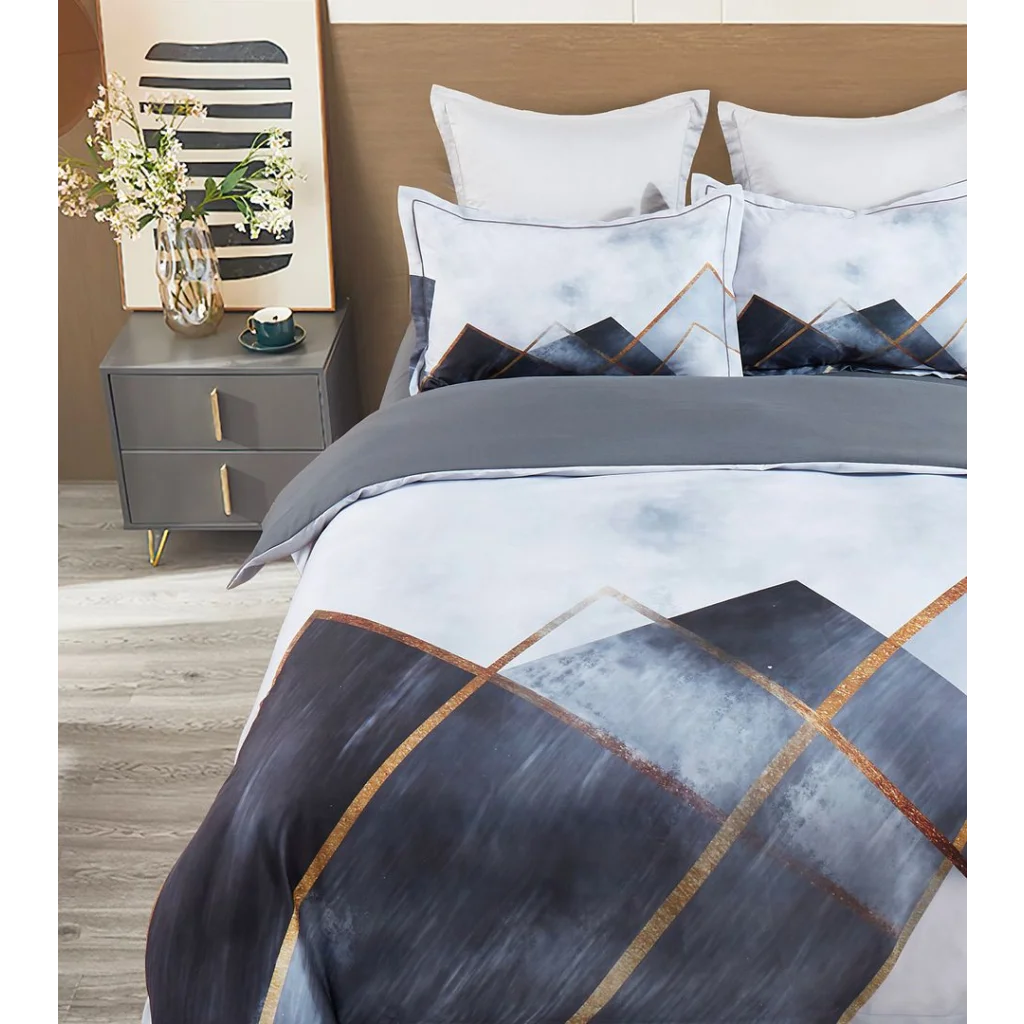 Dakuta Quilt Cover Set - Super King Size - Home & Garden