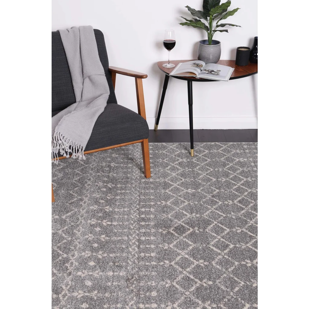 Delicate Cassiday Grey Ivory Rug 240x330 - Home & Garden