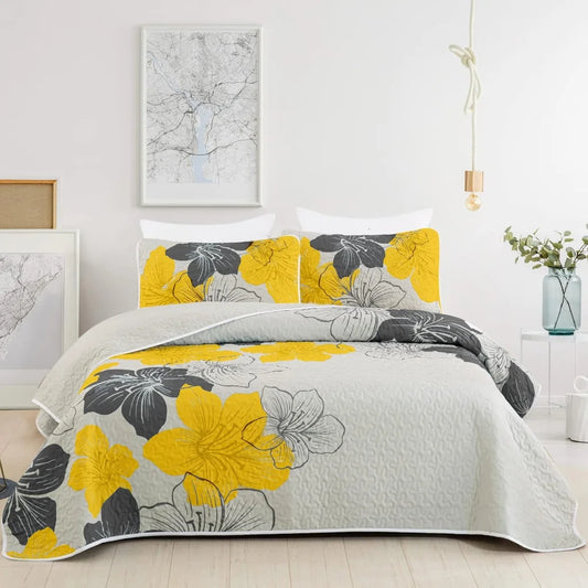 Delicate Quilted Coverlet & Pillowcases Set - Soft Touch