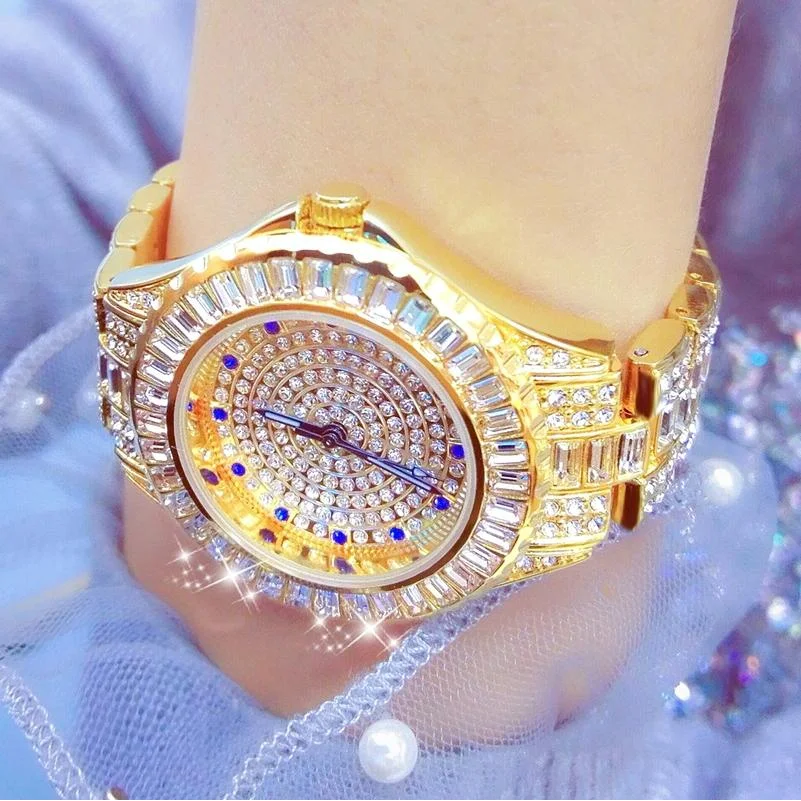 Diamond-inlaid Women Chain Watch - Elegant Jewelry - Gold