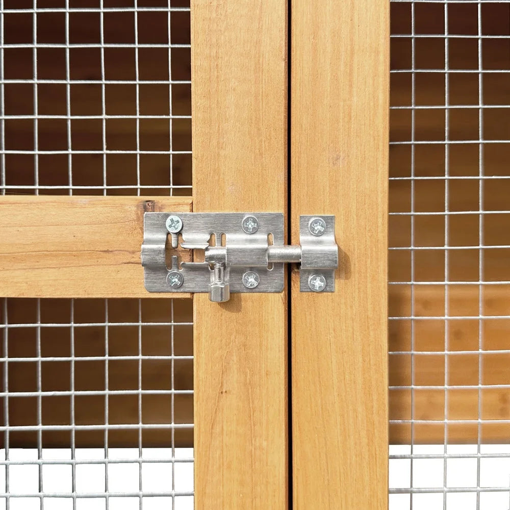 Wooden 28m dog kennel with wooden dog house and front doorway