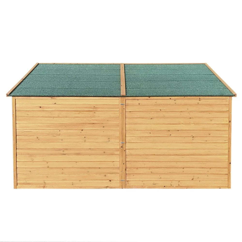 Wooden 28m dog kennel with log-style kennel panels and roof cover