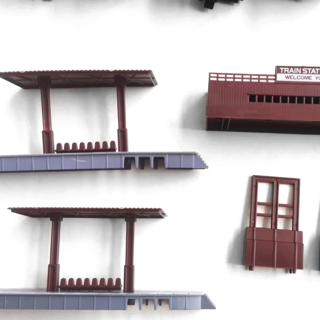 Electric Modern Toy Train Set Vehicle Rail Track Carriages