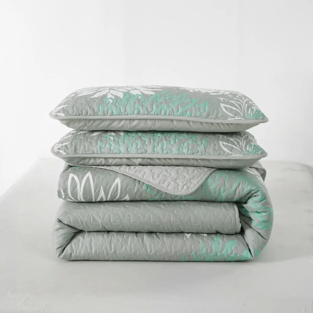 Elegant Quilted Bedspread & Pillowcases Set - Infuse