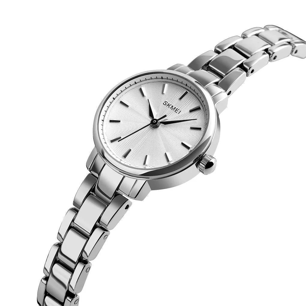 European Fashion Women Quartz Watch with Steel Band