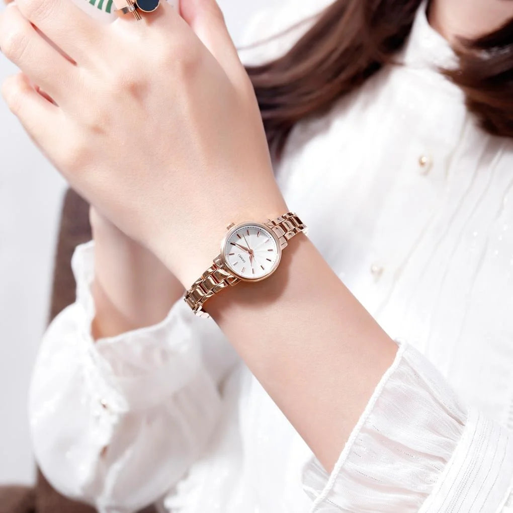 European Fashion Women Quartz Watch with Steel Band