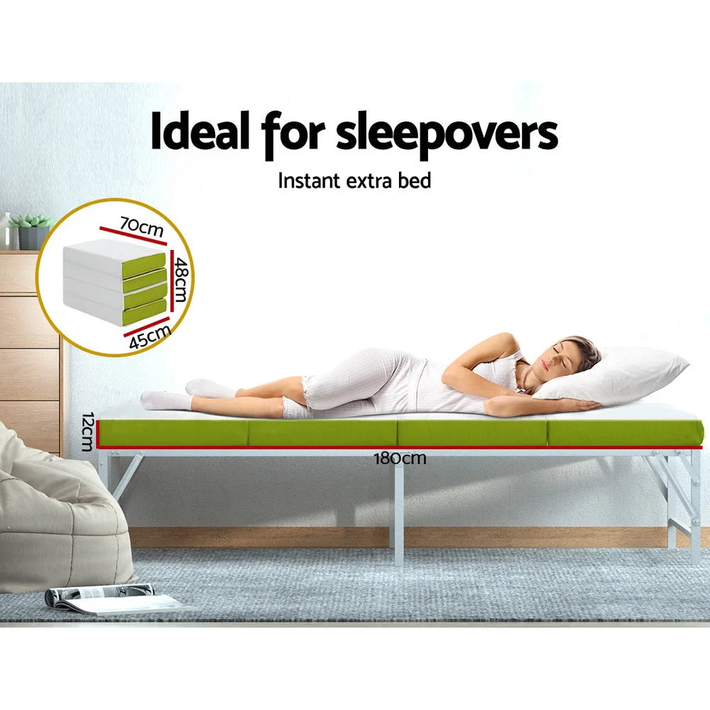 Green mattress with rolled edge and quilted finish