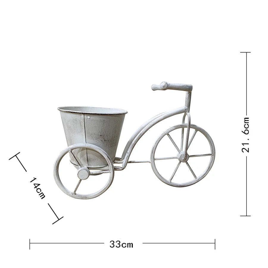 French Country Triangle w Pot Planter 21cm - Home & Garden