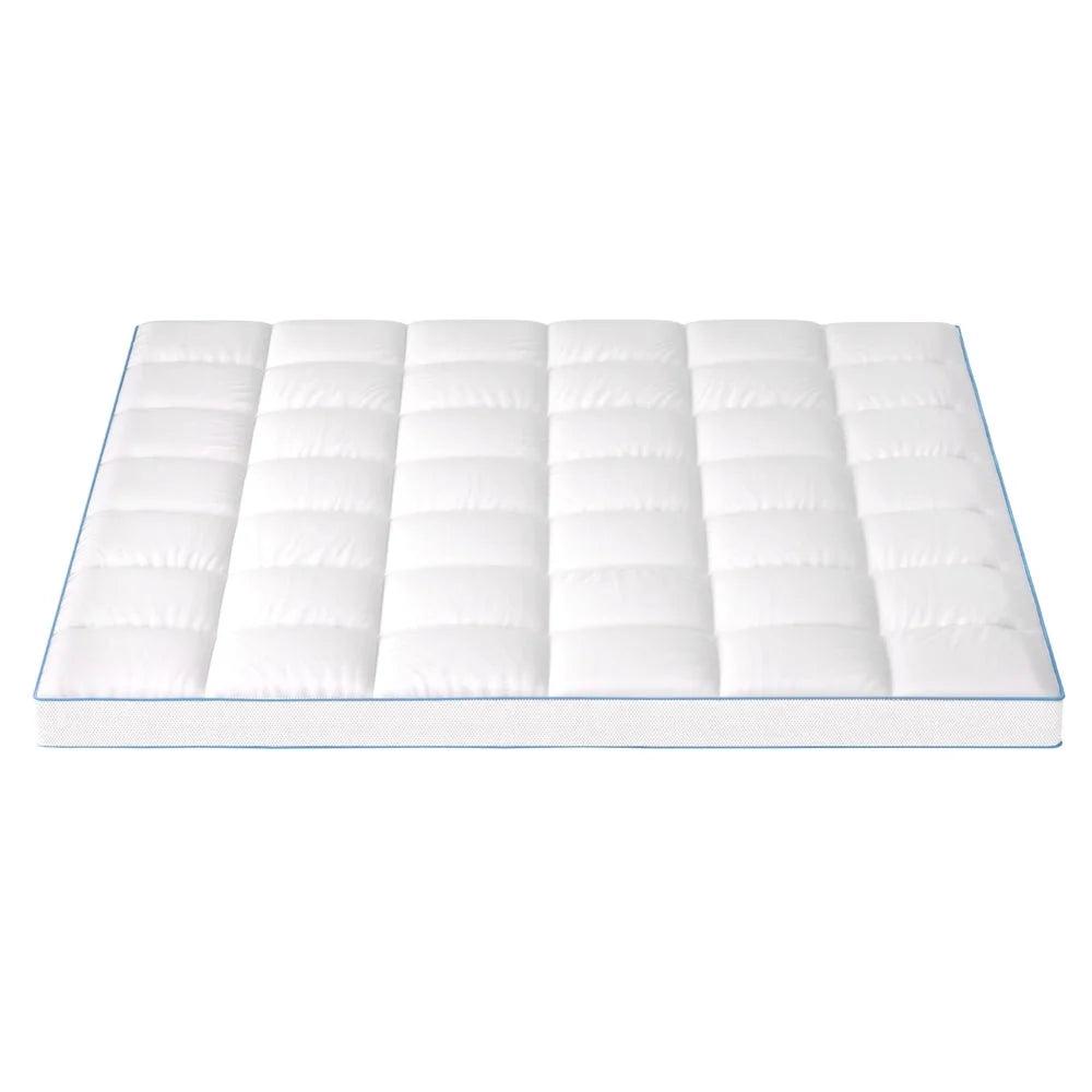 Bamboo 10cm mattress topper with layered foam surface