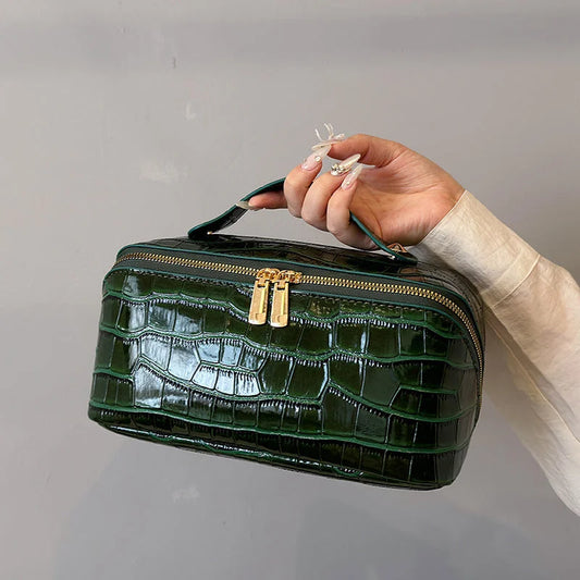 Green Chic Croc-Embossed Travel Makeup Case Large Capacity