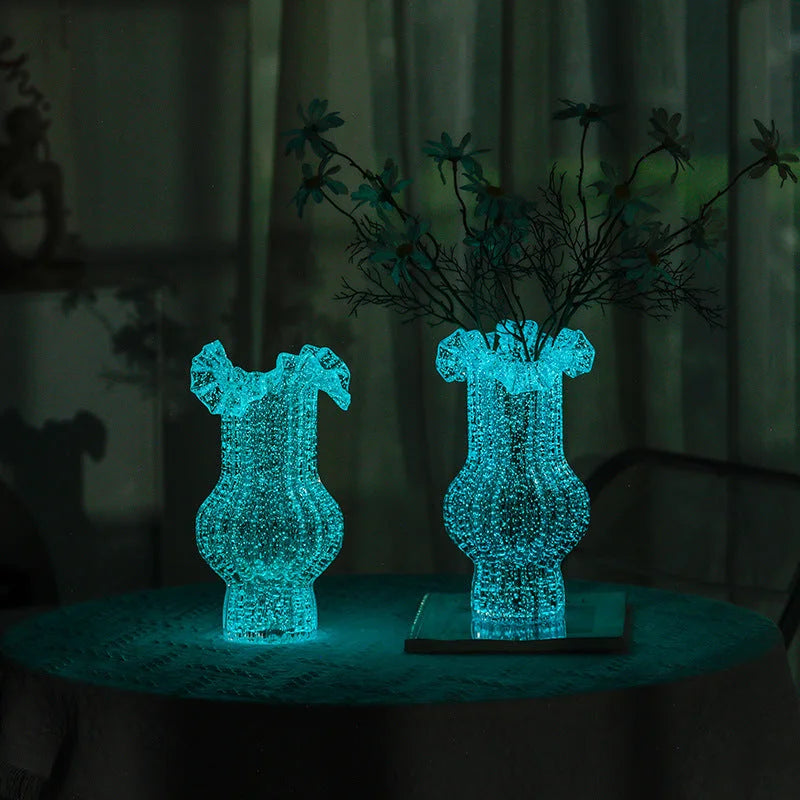 Green Elegant Glow-in-the-Dark Glass Vase - Vintage-Style