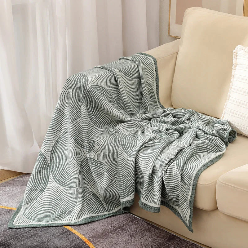 Green Luxurious Paisley Jacquard Throw Blanket - Soft Wool