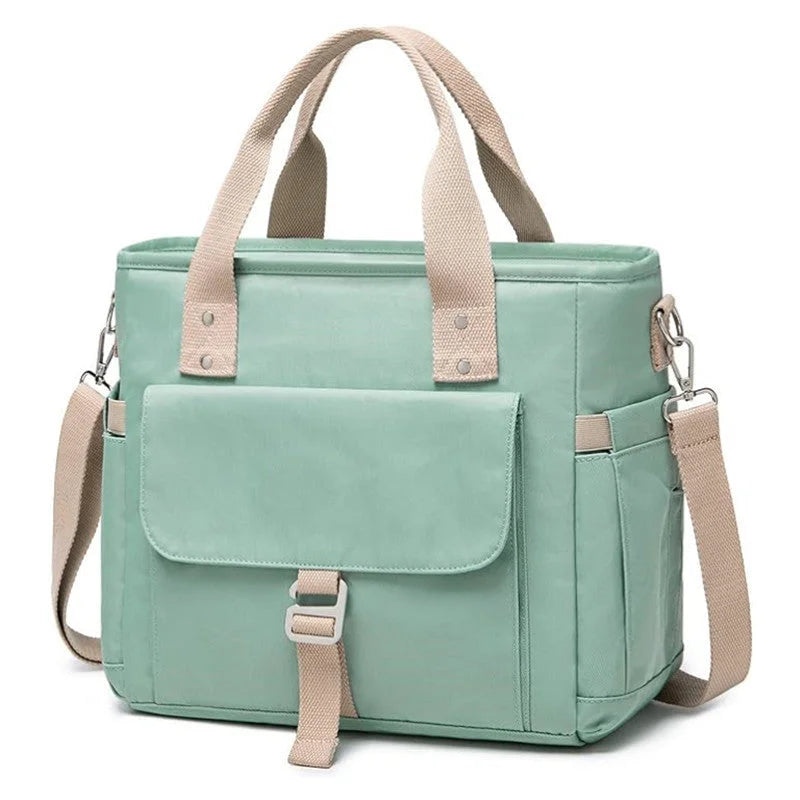 Green Spacious Insulated Lunch Bag - Wide Open Design
