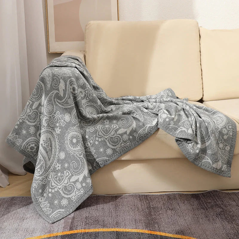 Grey Luxurious Paisley Jacquard Throw Blanket - Soft Wool