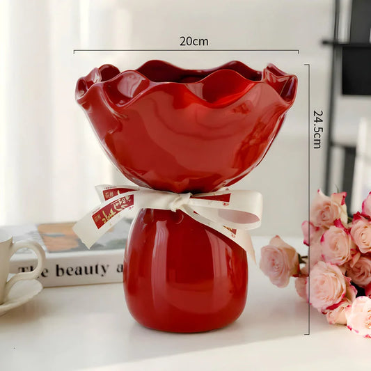 Handcrafted Minimalist Ceramic Vase - Artistic Home Decor