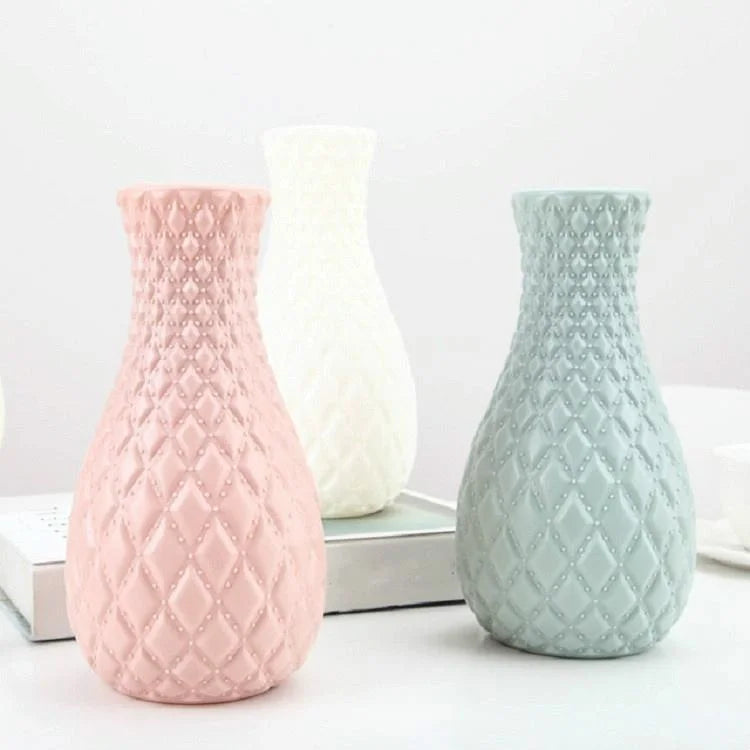 Hydroponic Plastic Vase for Dry and Wet Flower Arrangements