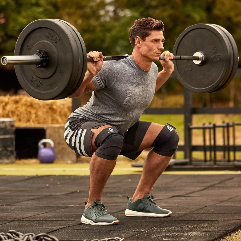 Knee Wraps Black Reebok - Sports & Fitness