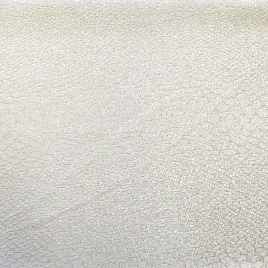Komodo Jacquard Tablecloth Ivory 135 x 180 cm - Home &