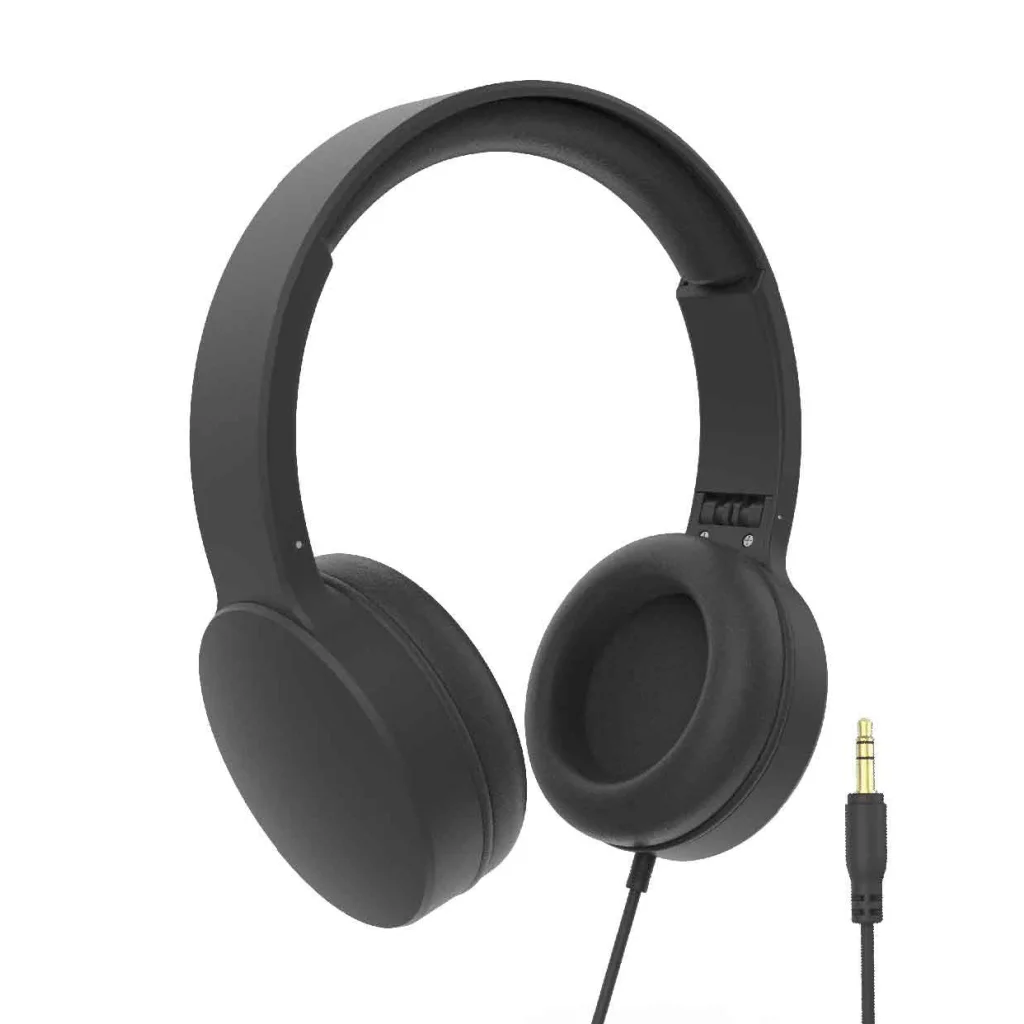 Black 40mm laser wired headphones with key surfaces and edge shape