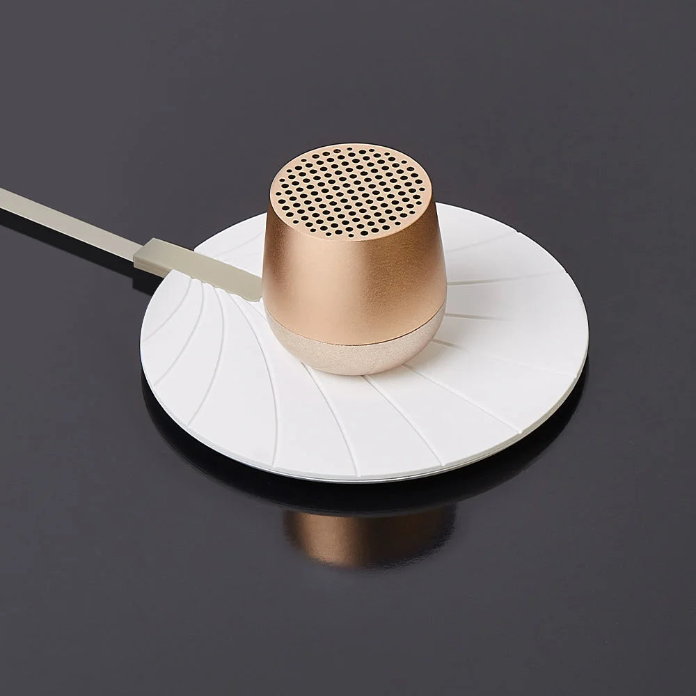 Lexon mino mini with display setup and product form