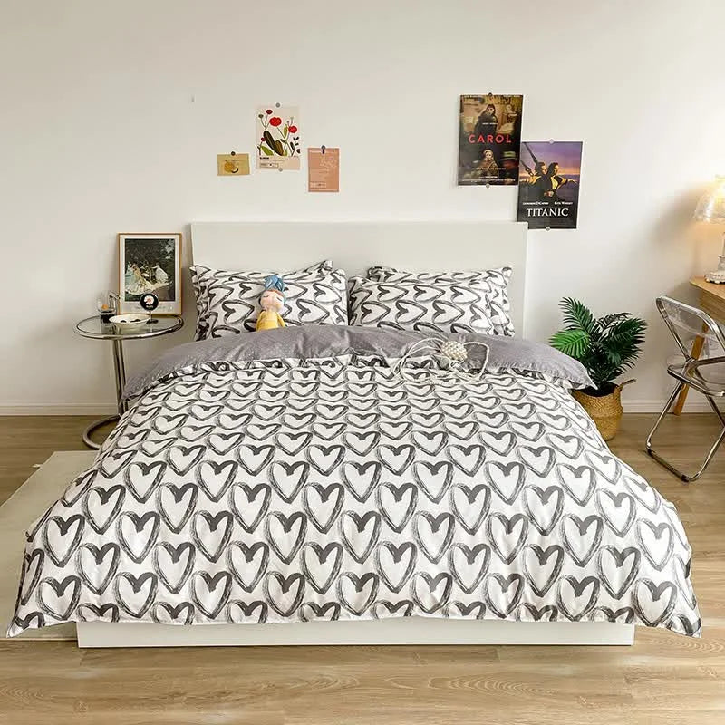 Love patternt Three-Piece Bedding Set - Comfortable