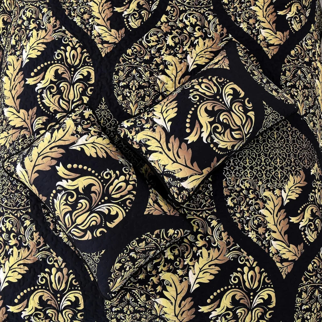 Luminous Quilted Coverlet & Pillowcases Set - Brighten