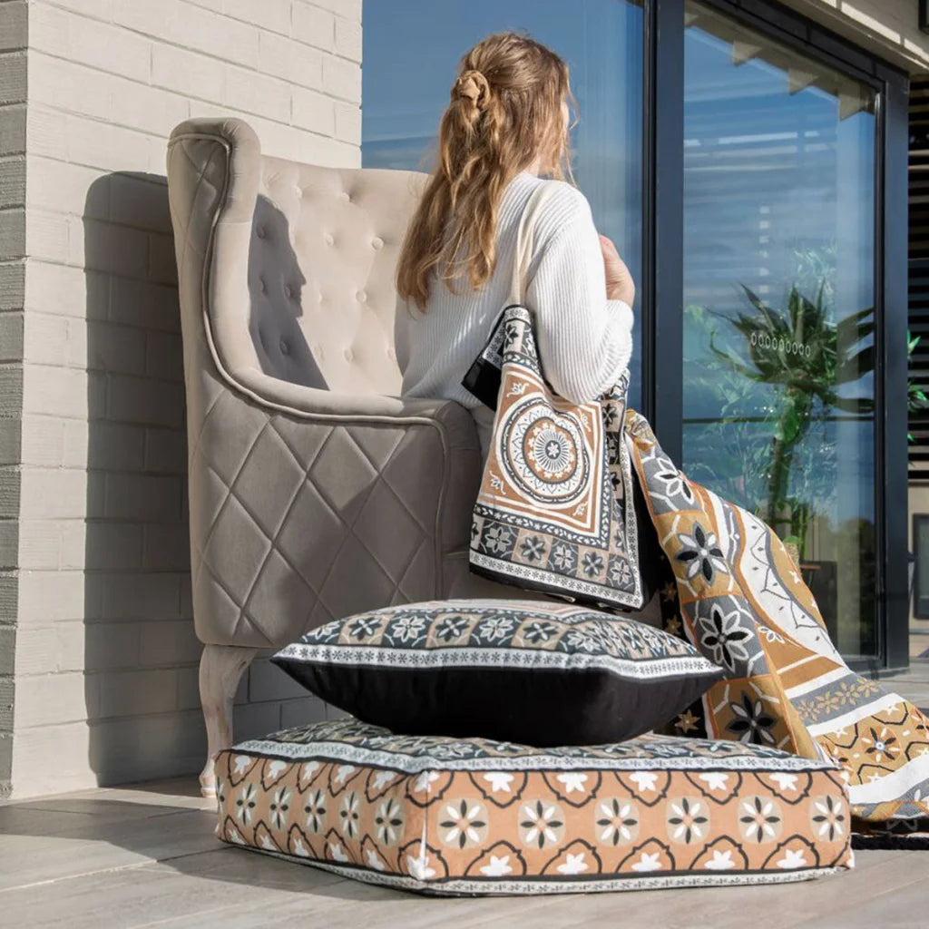 Luxury Fringe Throw J Elliot Home Kasbah 130x160 cm - Black