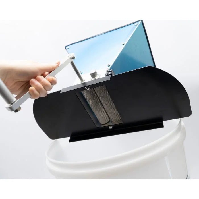 Malt King Grain Mill (2 Roller) with Steel Mounting Board