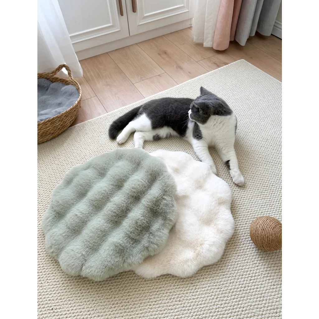 Matcha color Plush Round Cat Mat - Soft Faux Fur Sleeping