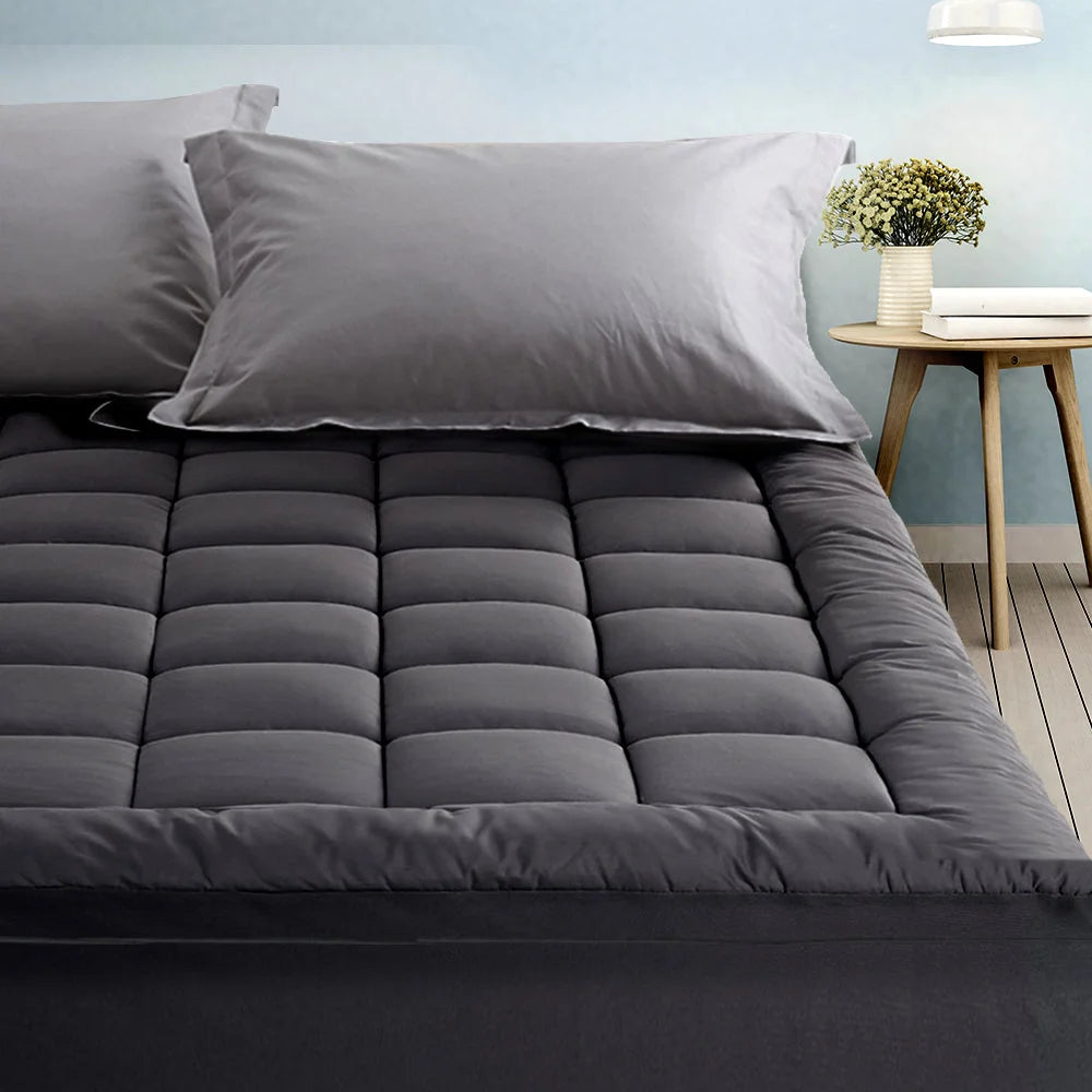 Charcoal bamboo mattress topper with foam layer for bedroom mattresses