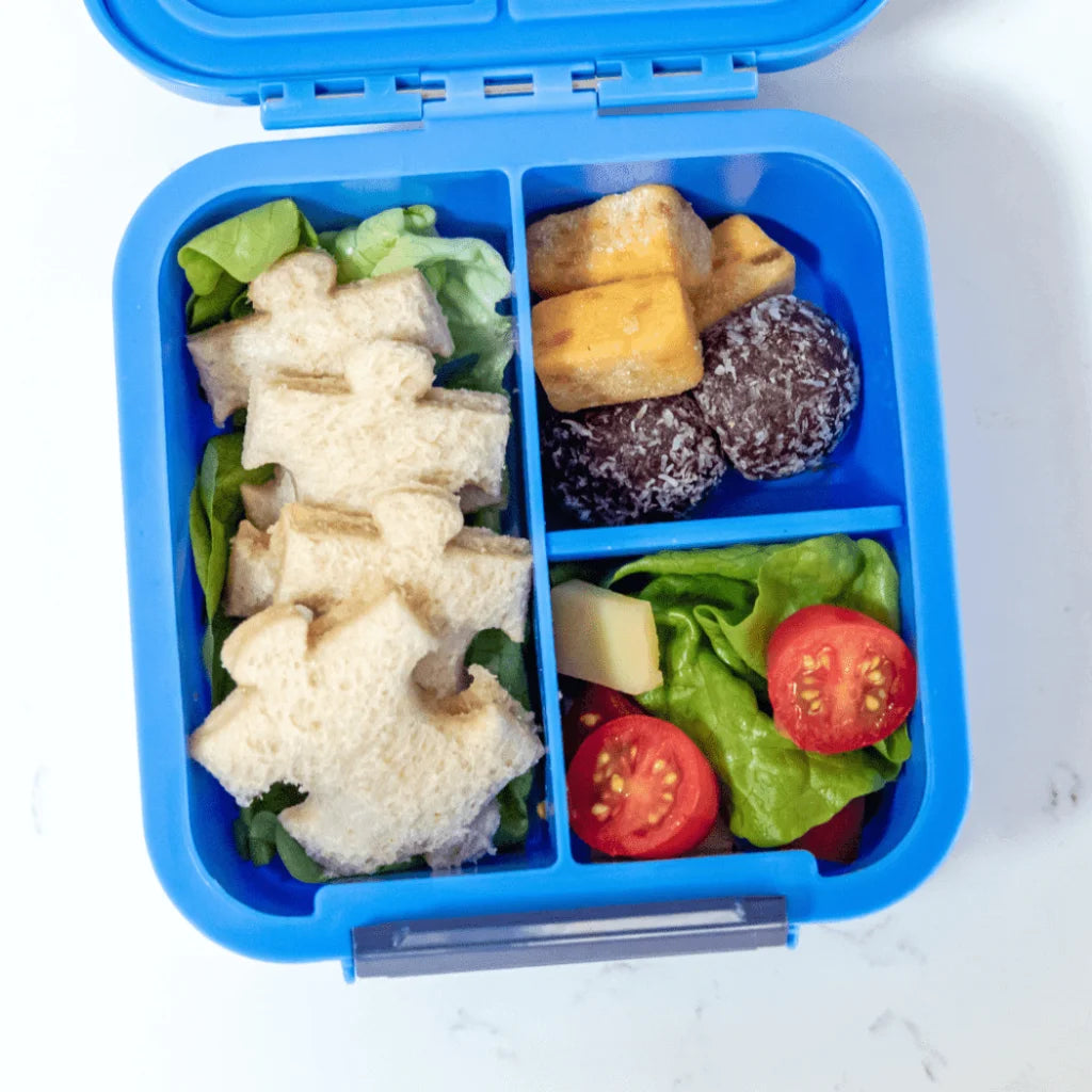 MONTII.CO Lunch Punch Sandwich Cutters | Puzzles-1973194231216476163