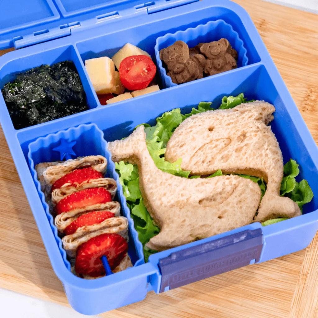 MONTII.CO Lunch Punch Sandwich Cutters | Shark-1973194231405219842