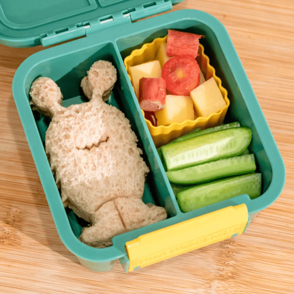 MONTII.CO Lunch Punch Sandwich Cutters | Space-1973194231602352133