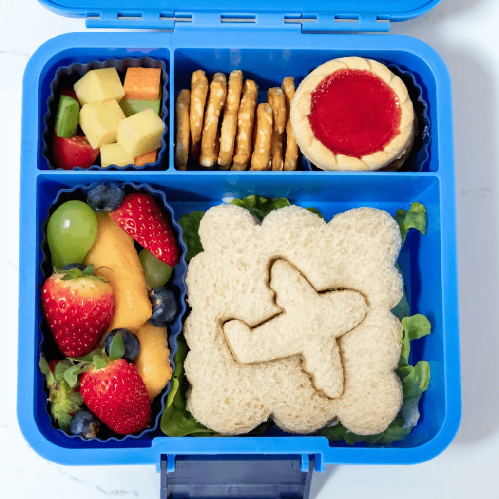 MONTII.CO Lunch Punch Sandwich Cutters | Transit-1973194230679605252